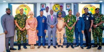 Governor Sanwo-Olu gifts N100m and  apartments to Nigerian Legion
