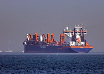 Attacks on Iran : Oil prices jump and shares fall as conflict escalates