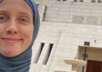 Iraqi armed group to release abducted US journalist on condition she leaves Irag