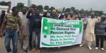 Security Tightened at Defence Ministry as Retired Military Officers Protest