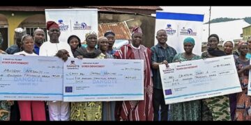 Dangote Cement Obajana Awards Scholarships, Empowers Farmers, Market Women At Jakura Community